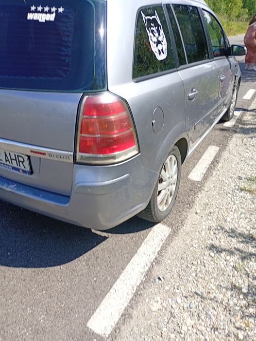 Opel Zafira 7 locuri