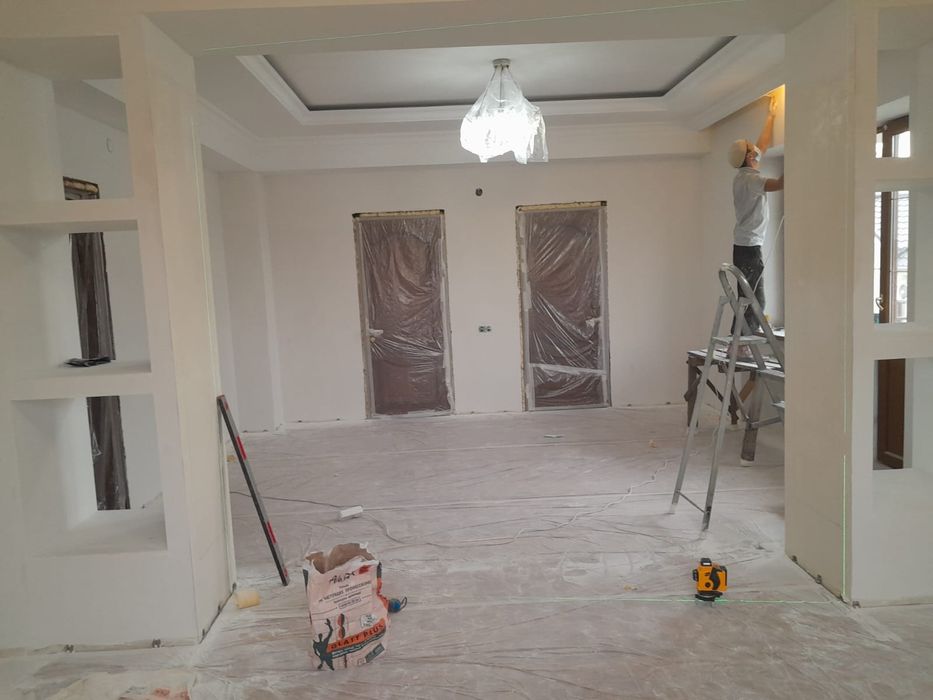 Поклейка обоев в Алматы  Малярные работы