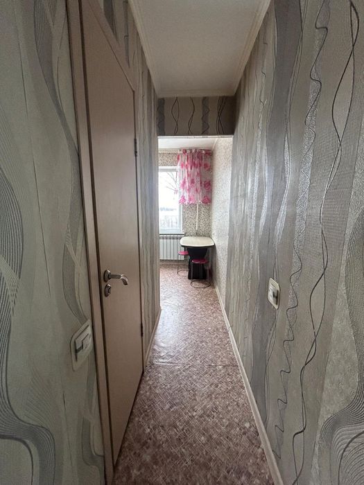 продам 2-х ком. 46кв. 4мкр. 3-этаж