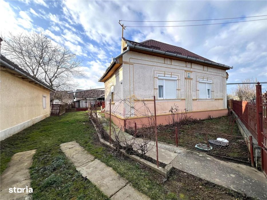 Casa de vanzare | Schimb cu apartament | Carei sau Satu Mare