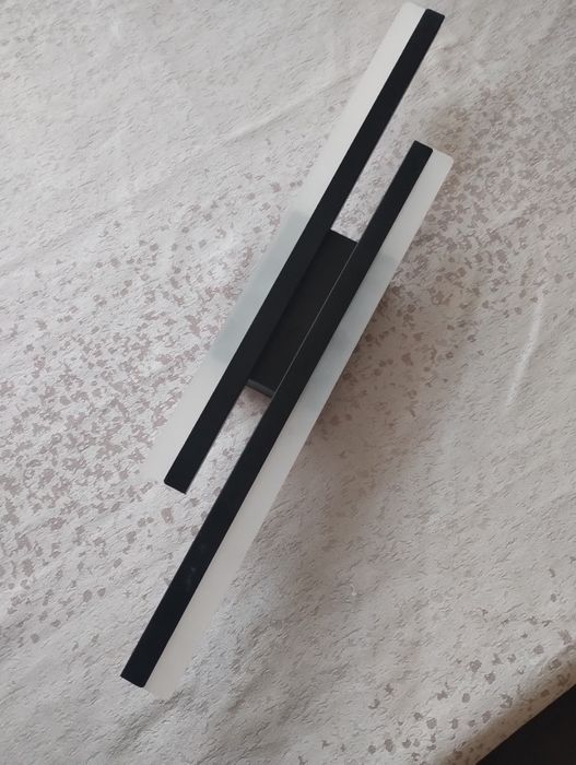 Лед модерна лампа