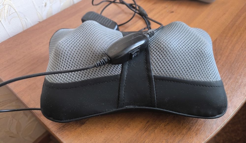 Продам массажную подушку