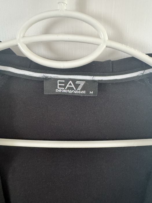 Спортен екип EA7