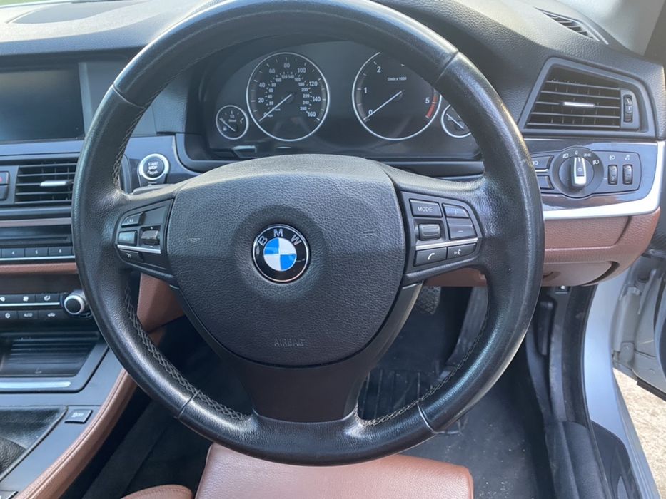 Vand volan bmw f10 cu tot cu airbag si comenzi
