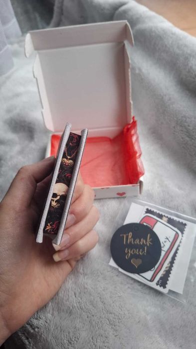 Martisor magnet cu minibook Phantasma