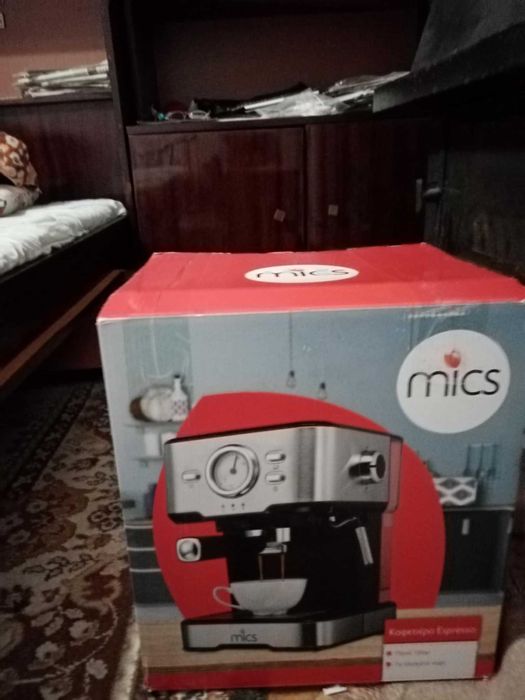 Кафе машина с оригинална кутия