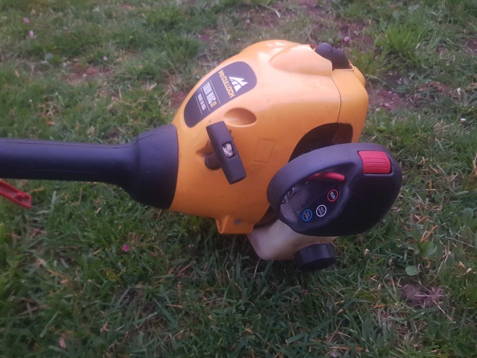 McCulloch Бензинов тример - коса