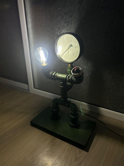 Decoratiune lampa robot steampunk industrial