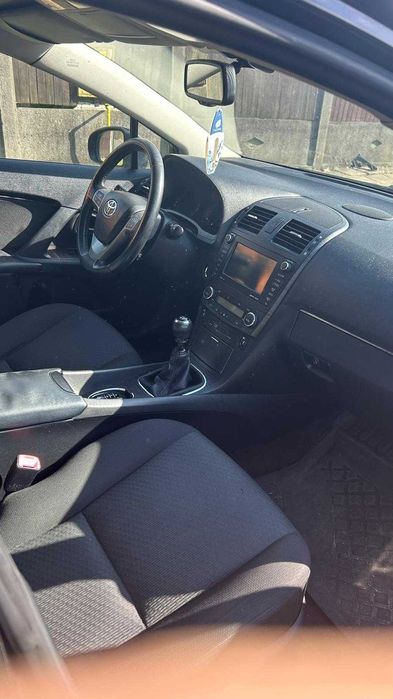 Toyota Avensis T27