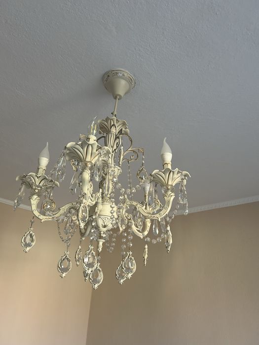 Продам дорогую люстру