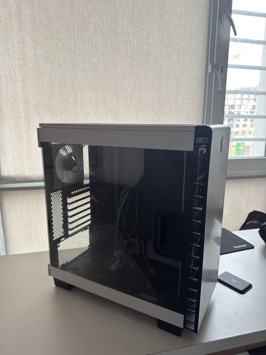 Продам корпус для пк corsair
