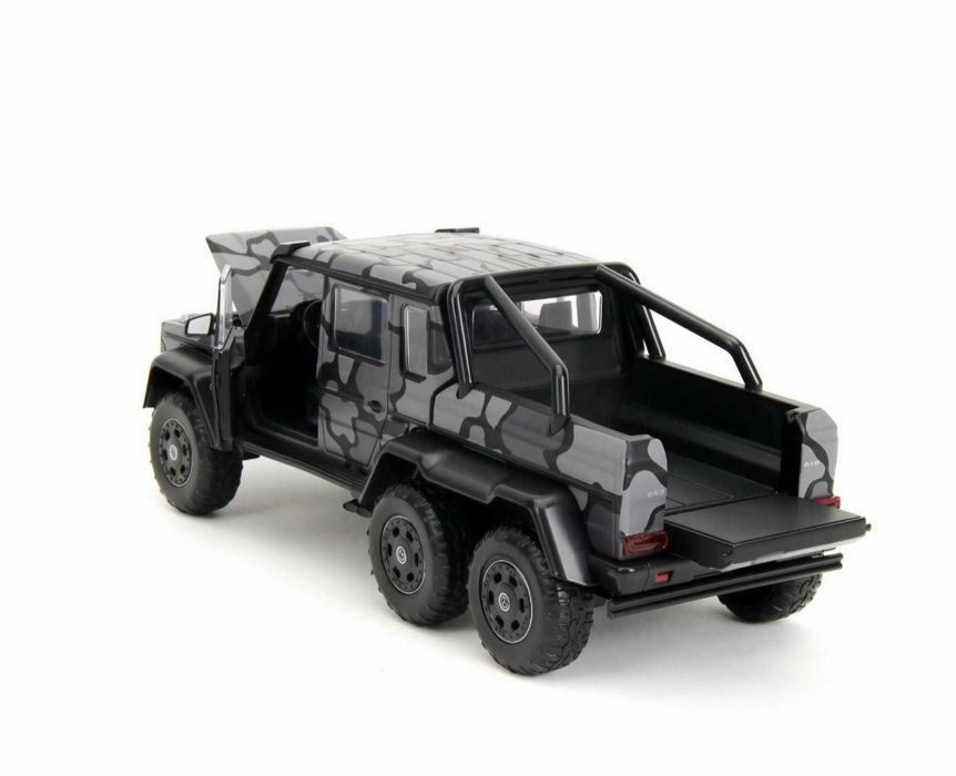 Macheta Mercedes-Benz G63 AMG 6×6 1:24 Jada Toys Pink Slips