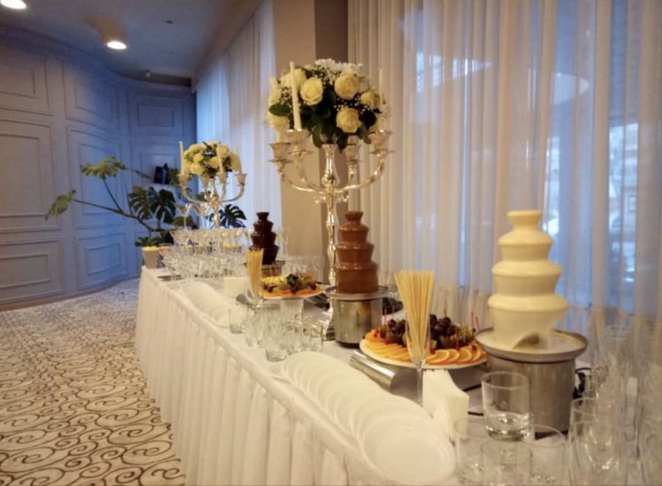 Шоколадный фонтан, фуршет