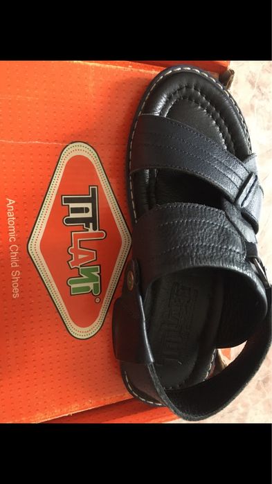 Продам новые сандалии