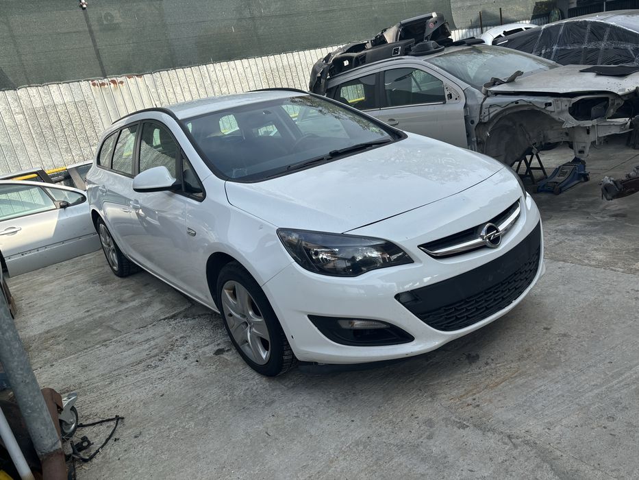 Cutie viteze  6+1 opel astra j 1.4  NET turbo benzina
