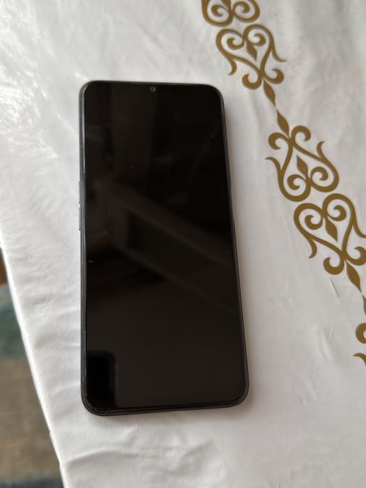 Realme C35 (128 GB)