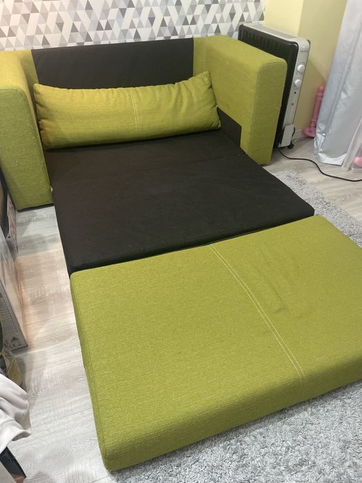 Canapea extensibila Ikea