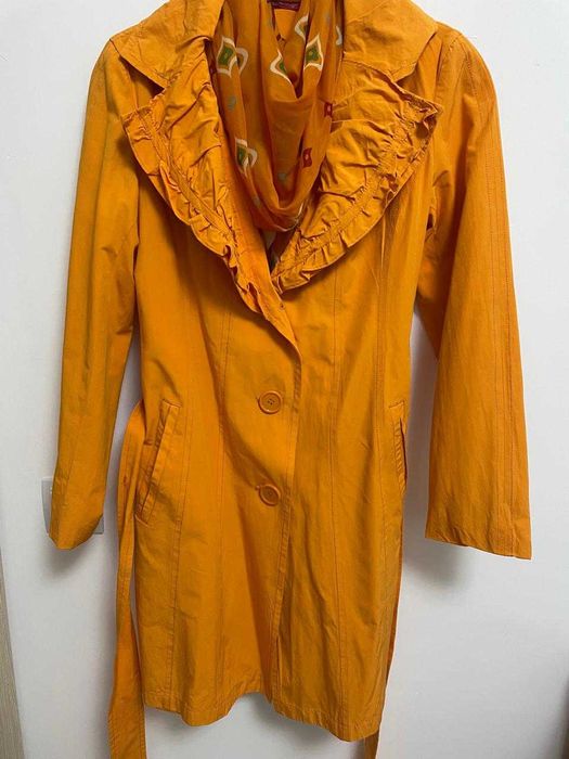 Плащи женские модные