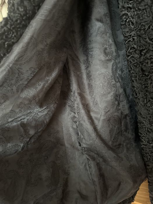 Шуба из натурального каракуля