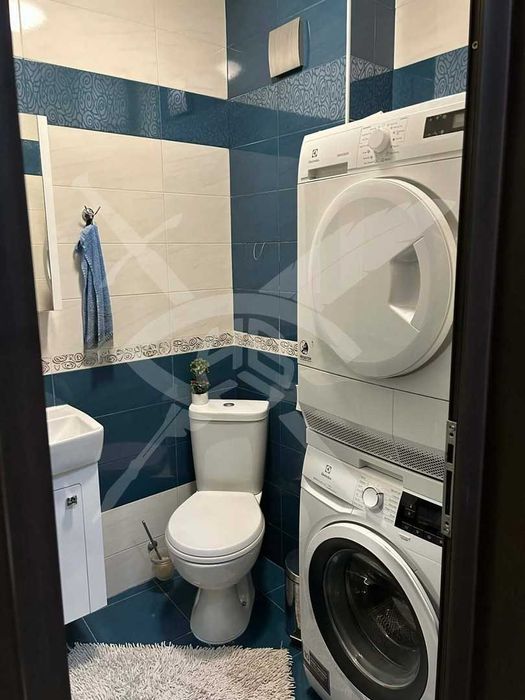 Дава се под наем Тристаен апартамент в София, Витоша - 103 кв.м за 1296.42 € - Снимка #9