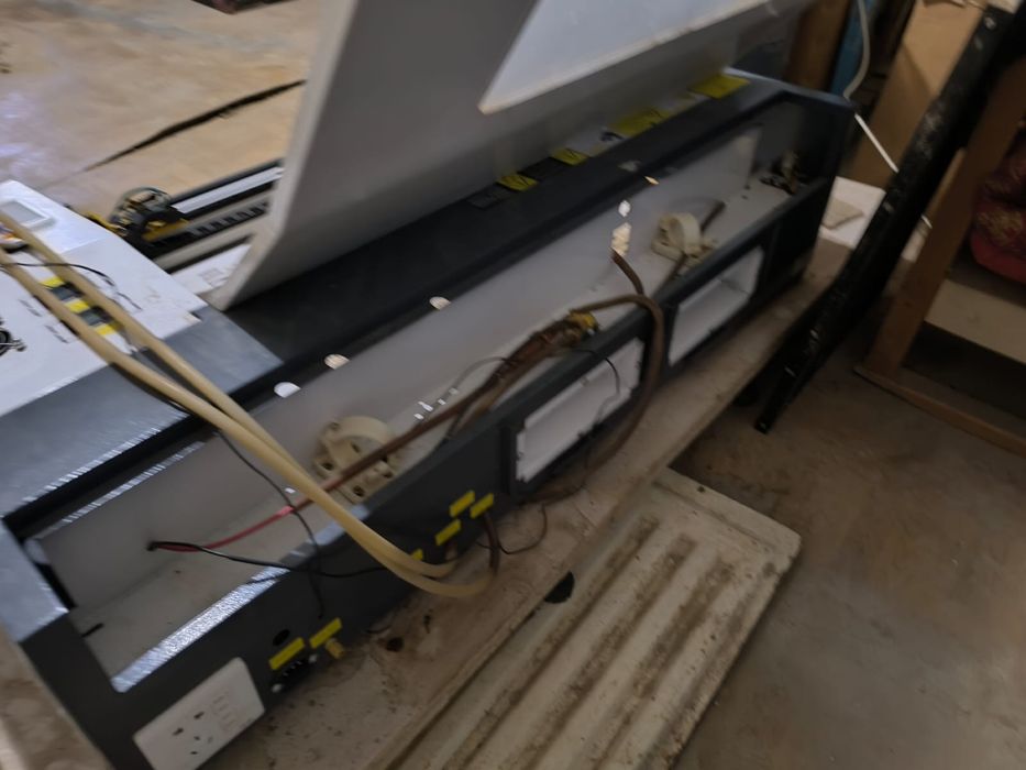 Лазерный апарат резка кесетин