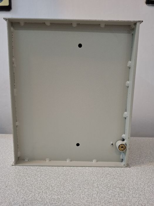 Сейф / каса  24,5/28/17