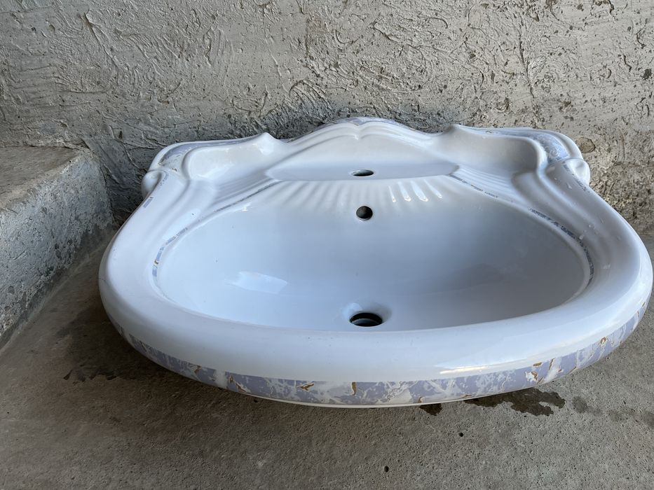 Раковина со сместителем