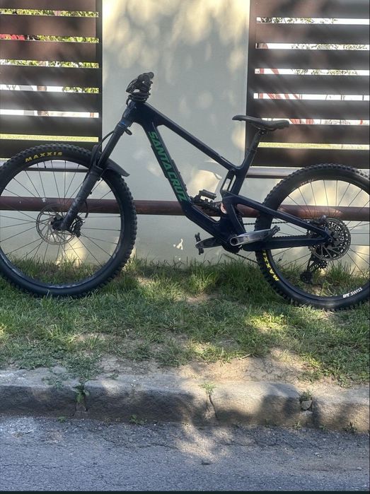 Santa cruz megatower