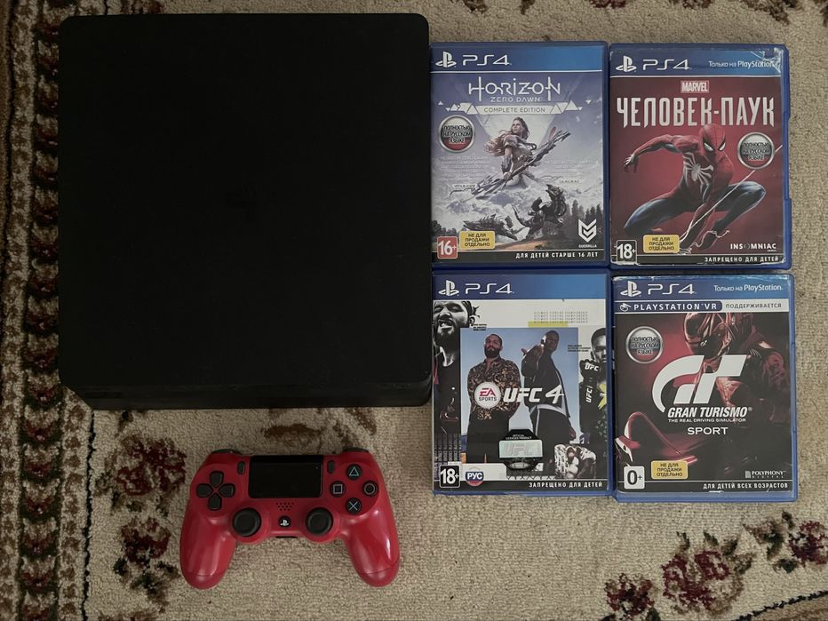 Продам PlayStation4slim 512гб, с четырымя играми