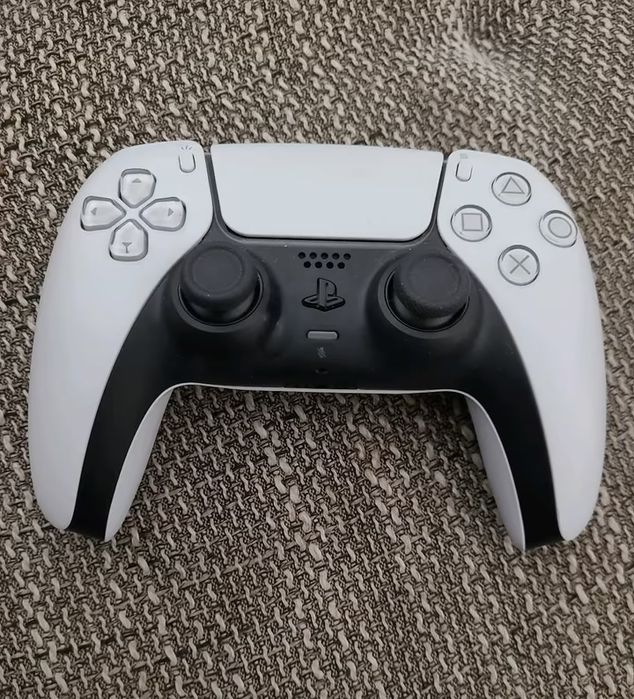 Maneta PS5 10/10 ca noua pret fix ( controller Playstation 5 )