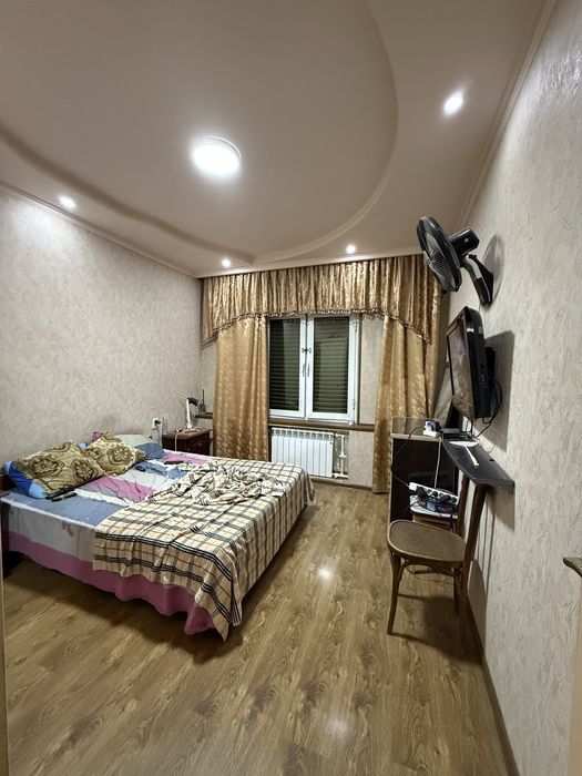 Срочно продается 3-х комн квартира в Куйлюк массив-5, 3/5/5