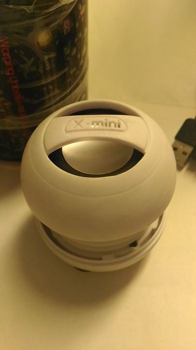 Boxa x mini portabila. Noua.