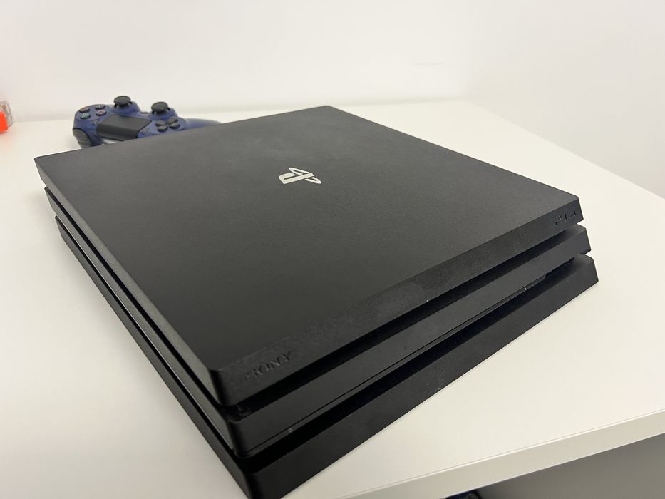 PlayStation 4 Pro+jocurile din ultima poza negociabil