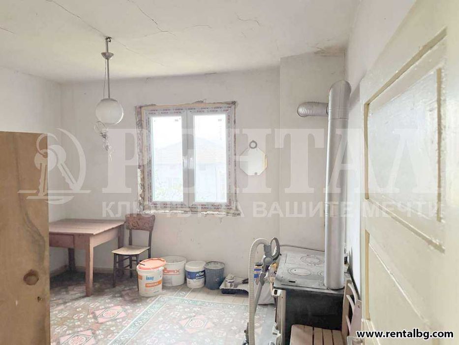 Продава се Къща в с. Розово, Област Пазарджик - 162 кв.м за 363 €/кв.м - Снимка #3