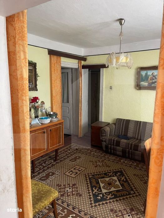 Casa de vanzare, 57 mp, teren 2.209 mp, zona Braesti