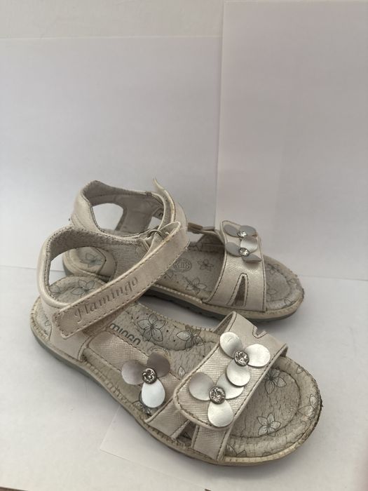 детские босоножки