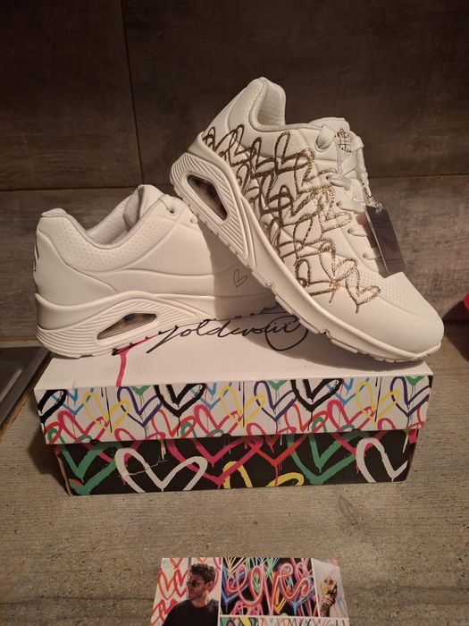Adidasi Skechers