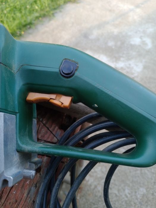 Șlefuitor cu bandă Bosch