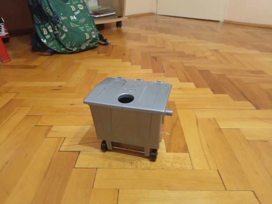 Играчка камион за боклук