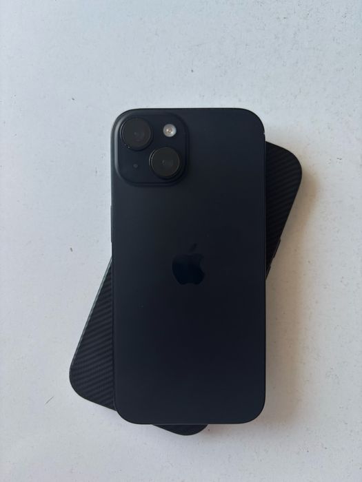 iphone 15 в черном цвете