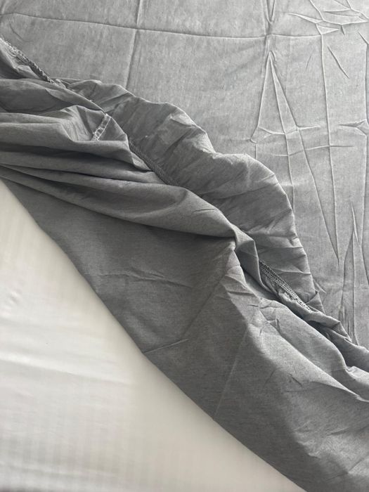 Vând lenjerii pat noi de 2 persoane cu cearceaf cu elastic