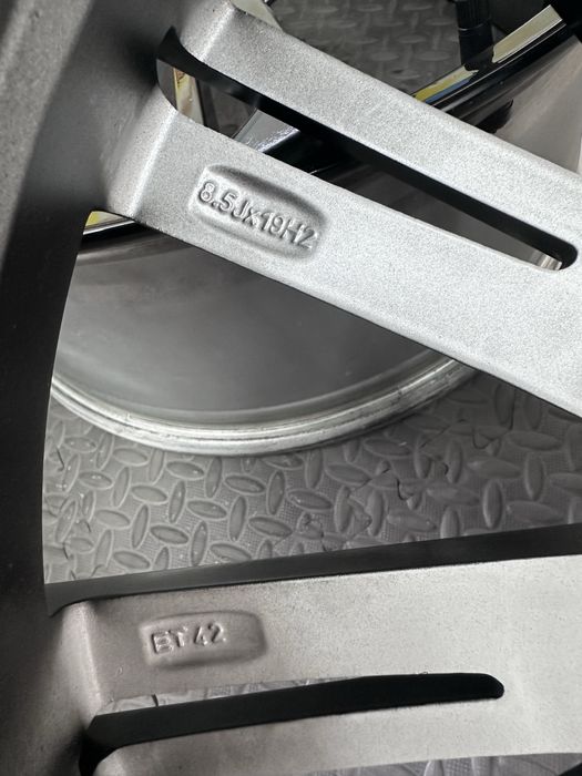 19-цола 5х112 - Audi - A3-A4-A6-Q3