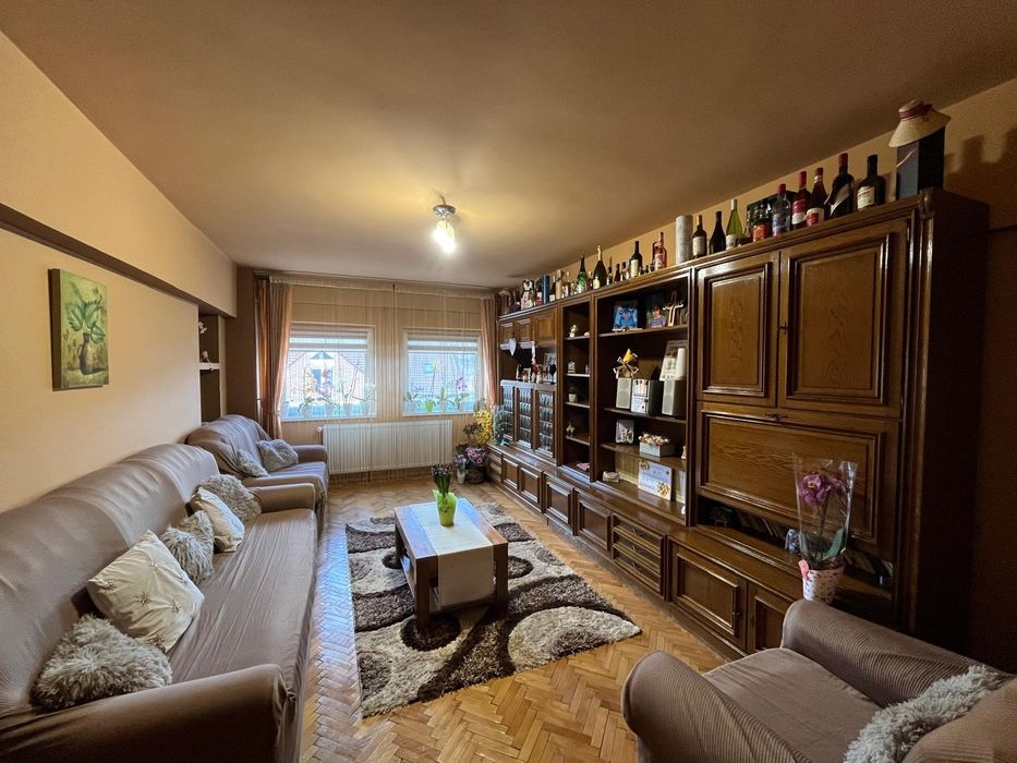 De vânzare apartament cu 3 camere