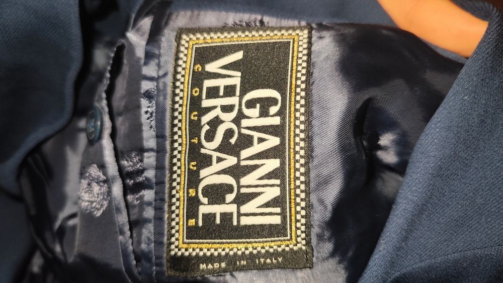 Тъмносин мъжки костюм Версаче Versace