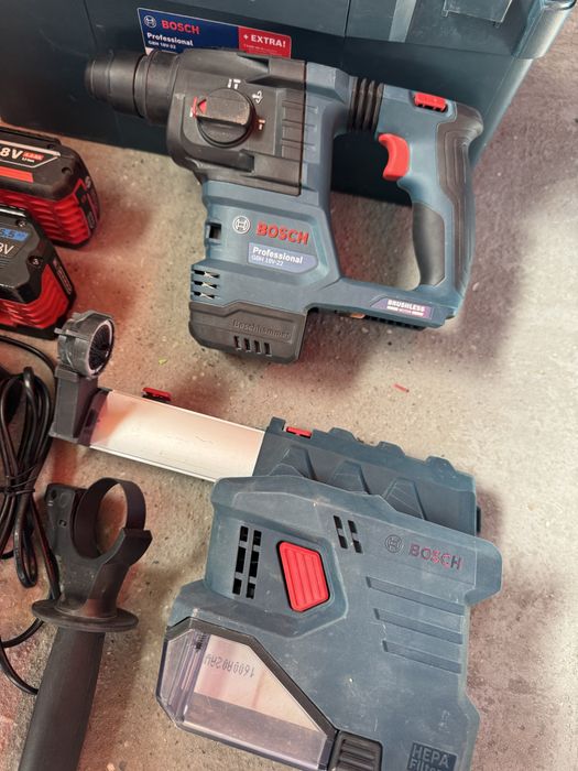 Bosch GBH 18V-22 перфоратор 2025г.