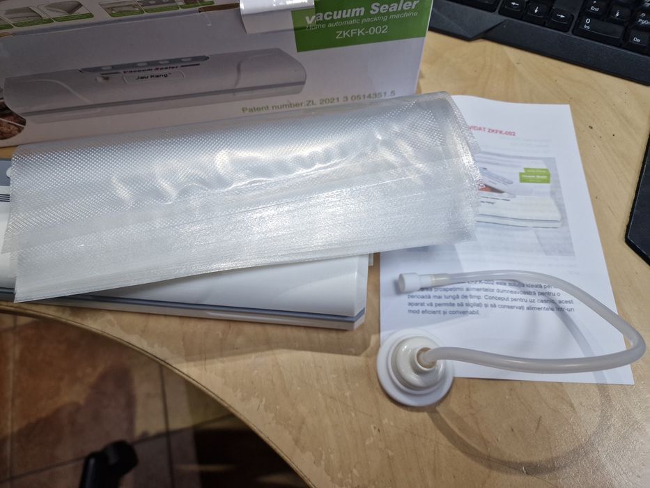 Aparat vidat pungi si caserole cu supapa