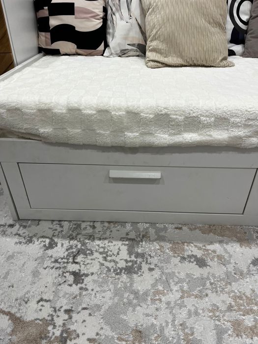 Продам кровать IKEA