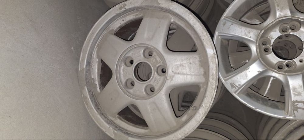 Продаю титанки оригинал из Европы пишите.звоните