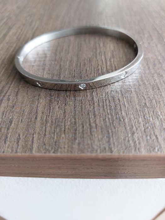 Дамска гривна от неръждаем материал