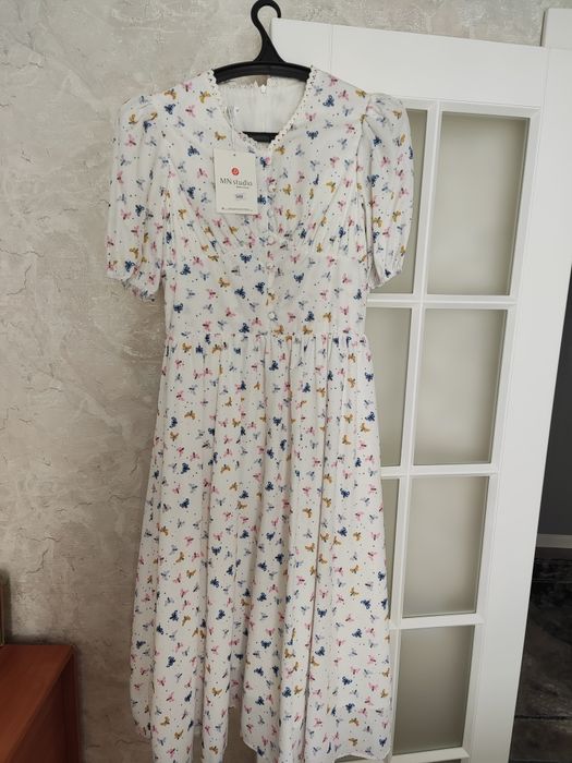 Продам платье новое